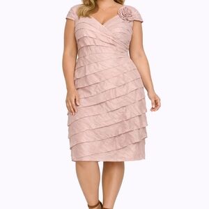 Lizzatti Collection Pale Pink Pleated Dress Size 16 | Tiered Texture, Flower Acc